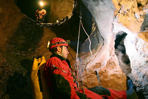 Avenul din Şesuri, foto Iulia Cristina Stika